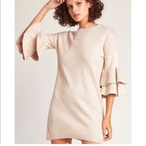 Anthropologie Bb dakota beautiful cream dress! Size medium